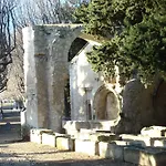Arles Les Alyscamps