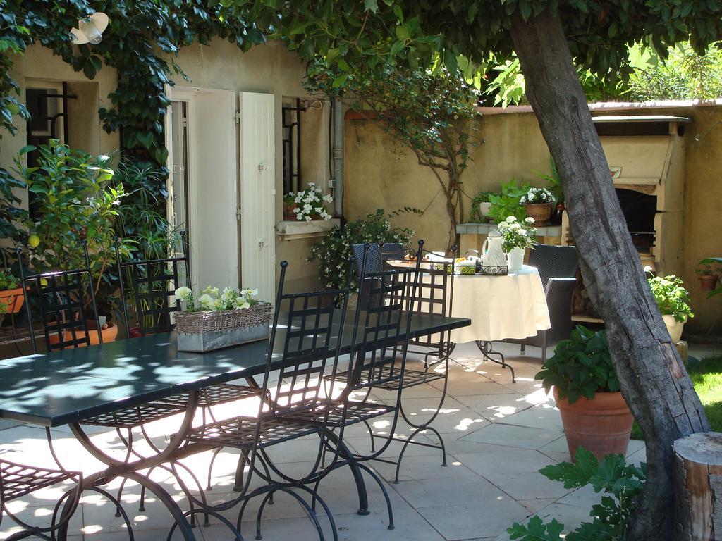 Les Alyscamps Apartment